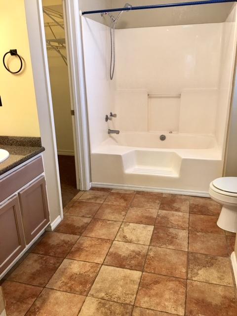 STEEPLECHASE PH 1 - Residential Lease