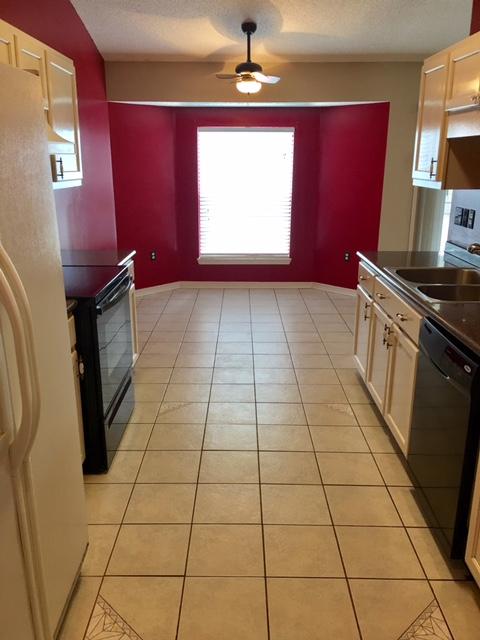 STEEPLECHASE PH 1 - Residential Lease