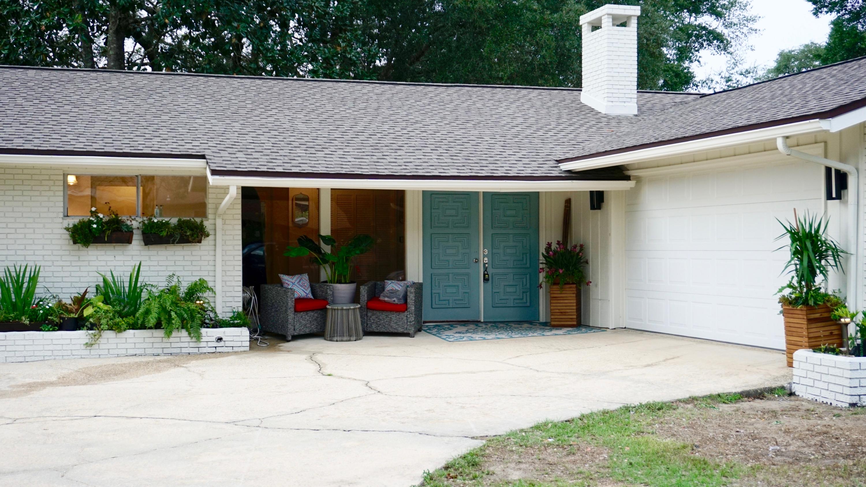 4 BEDROOMS 2 BATHS - large PRIVATE wooded lot, fenced, Totally RENOVATED, hardwood floors, solid wood cabinets, new roof, new A/C, 2 car garage, open open floorplan. GRANITE AND STAINLESS. feels and looks like new. Will not last. Exceptional turn key home. You will not be disappointed!