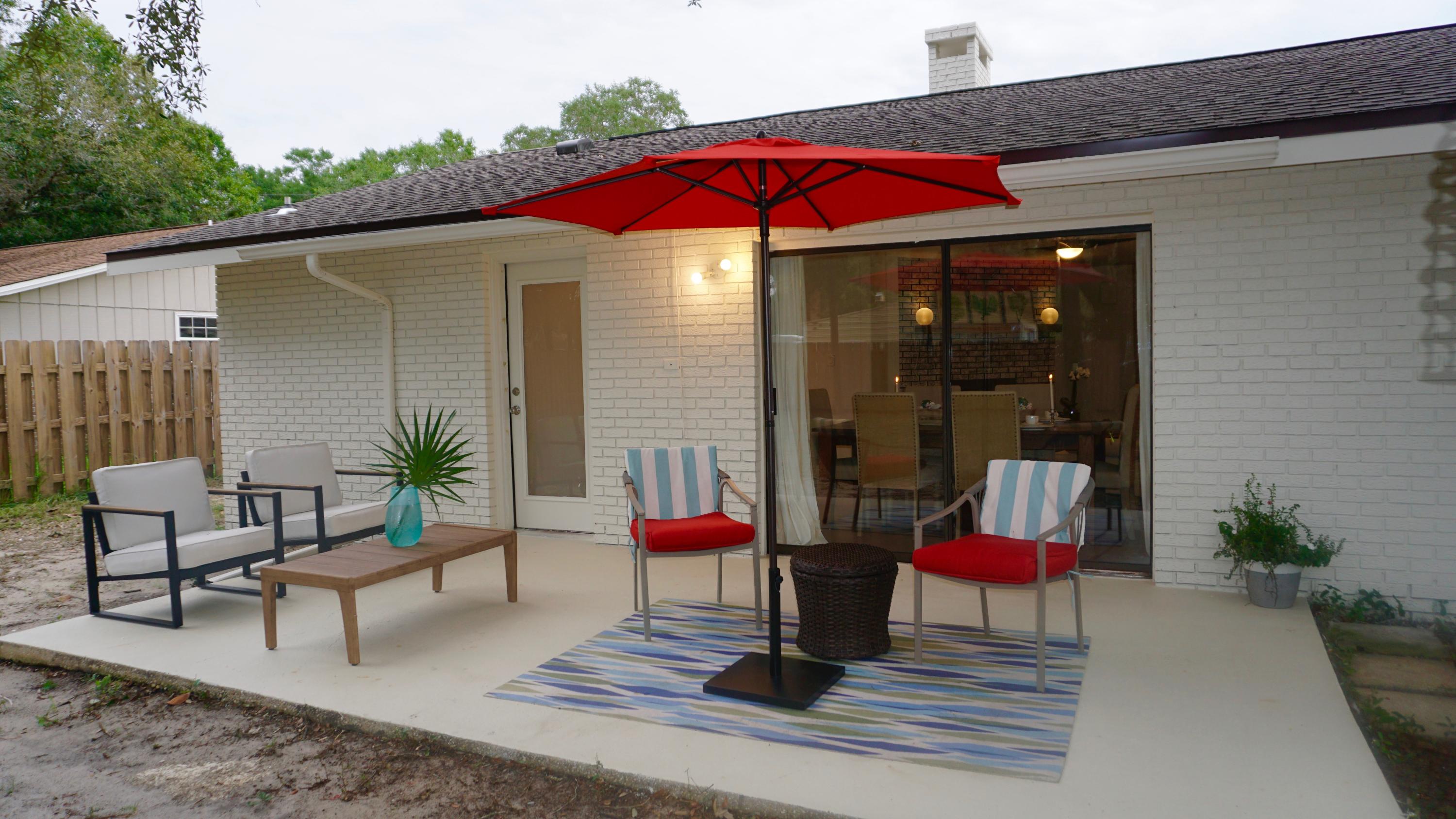 VILLA JEAN EST S/D LOT 2 - Residential