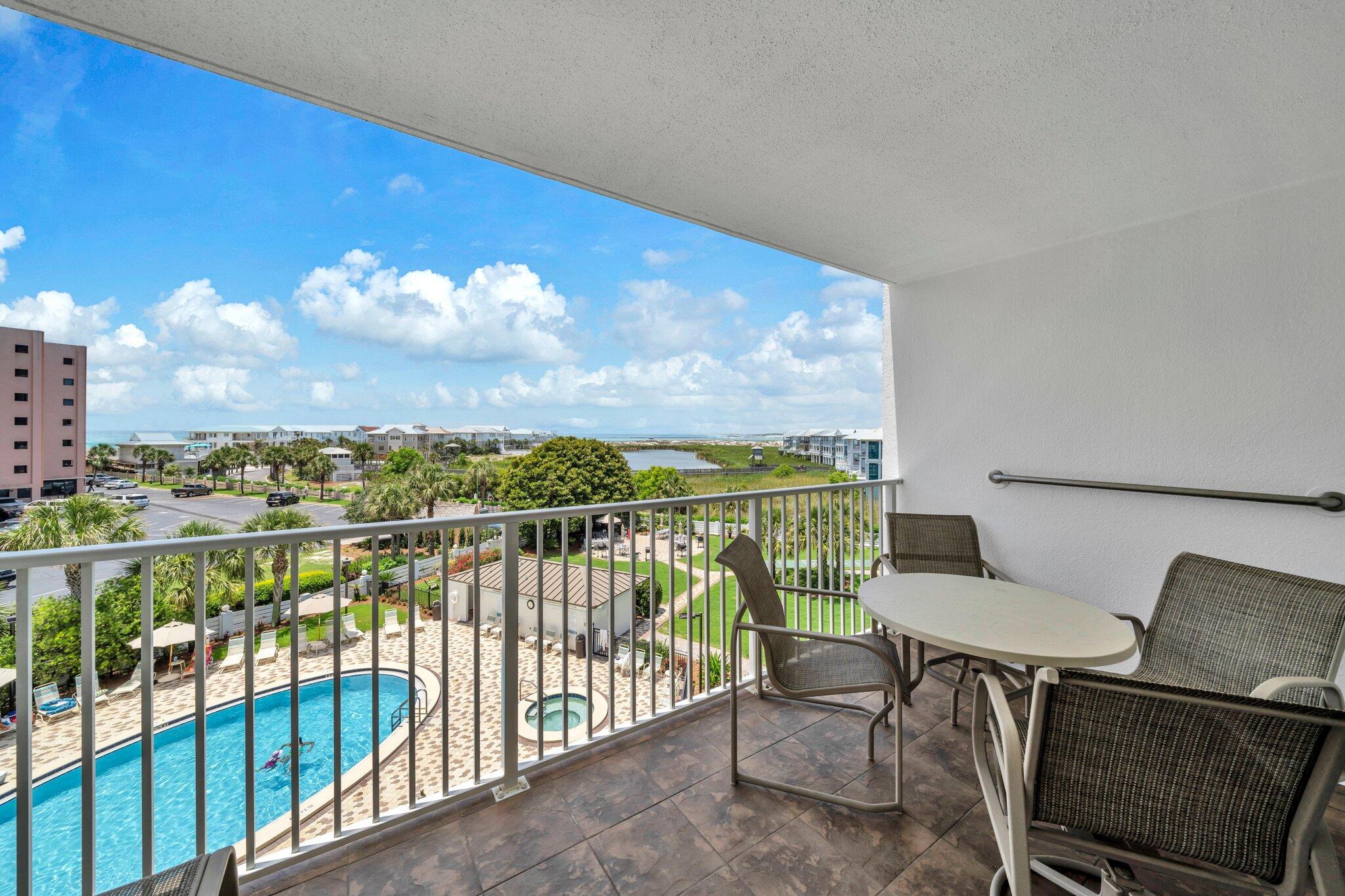 ISLANDER CONDO PH 2 - Residential