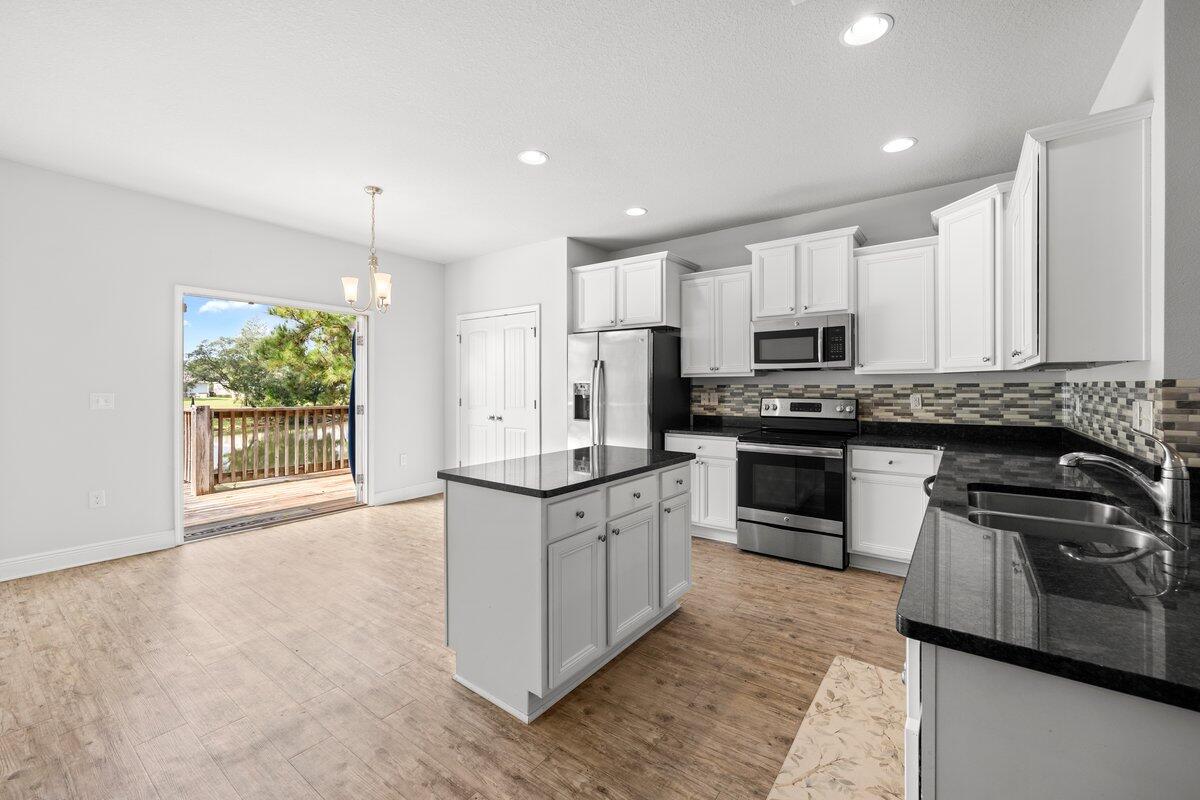 LAGRANGE LANDING - Residential