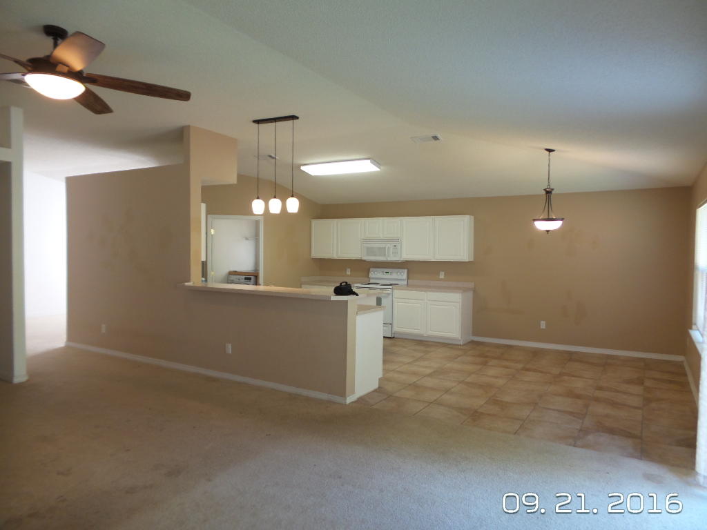 NORTHVIEW ESTATES 5TH ADDN - Residential Lease