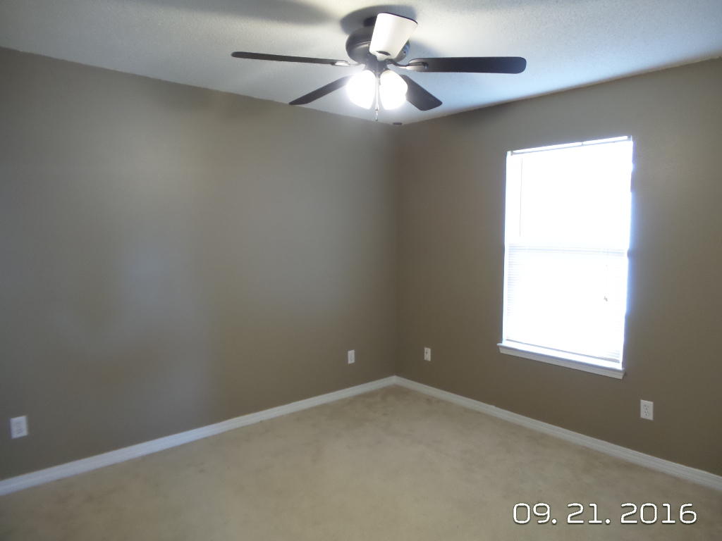 NORTHVIEW ESTATES 5TH ADDN - Residential Lease