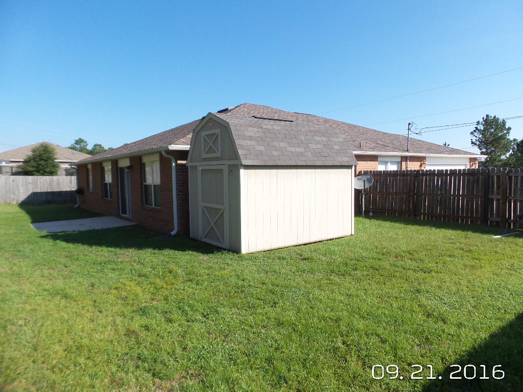 NORTHVIEW ESTATES 5TH ADDN - Residential Lease