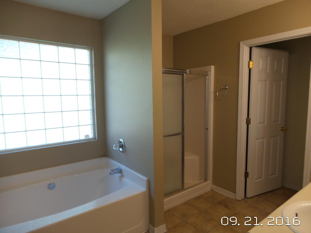 NORTHVIEW ESTATES 5TH ADDN - Residential Lease