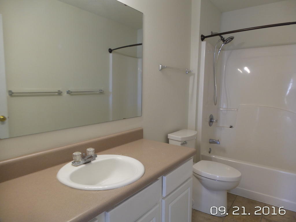 NORTHVIEW ESTATES 5TH ADDN - Residential Lease