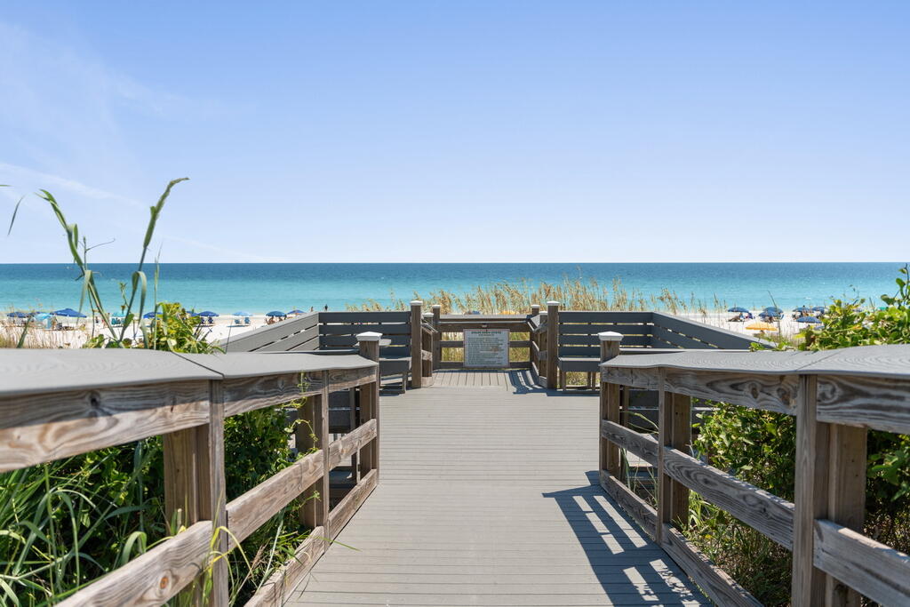 AVALON BEACH ESTATES - Residential