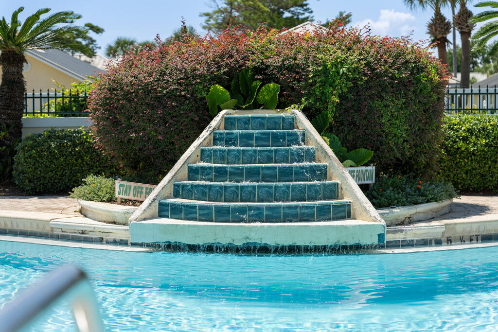 AVALON BEACH ESTATES - Residential