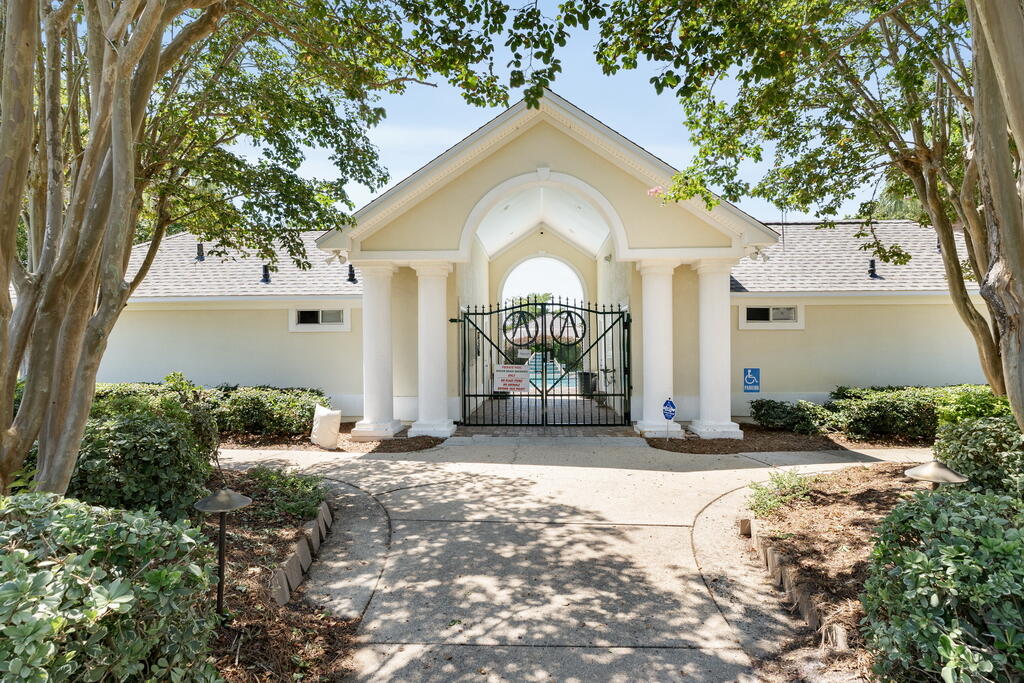 AVALON BEACH ESTATES - Residential