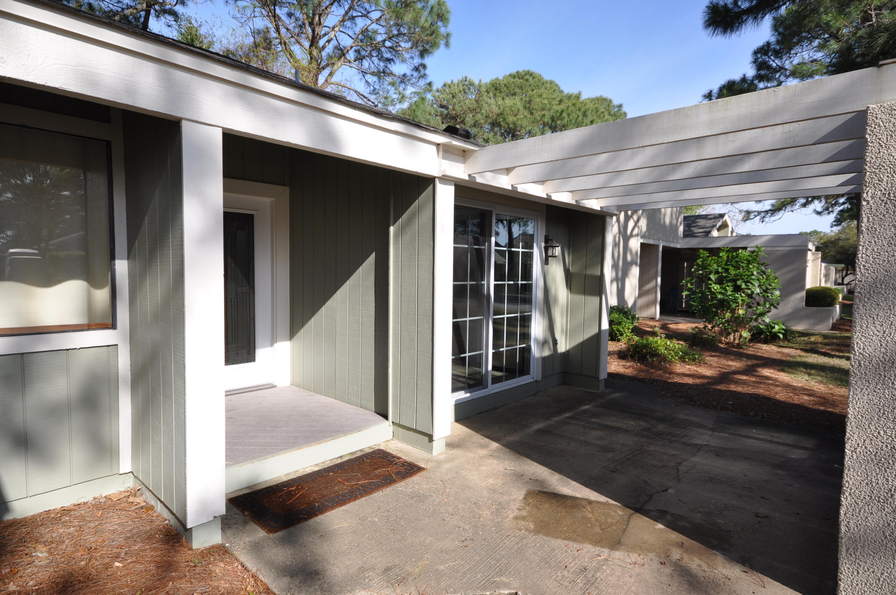 LINKSIDE VILLAGE UNIT 1 - Residential