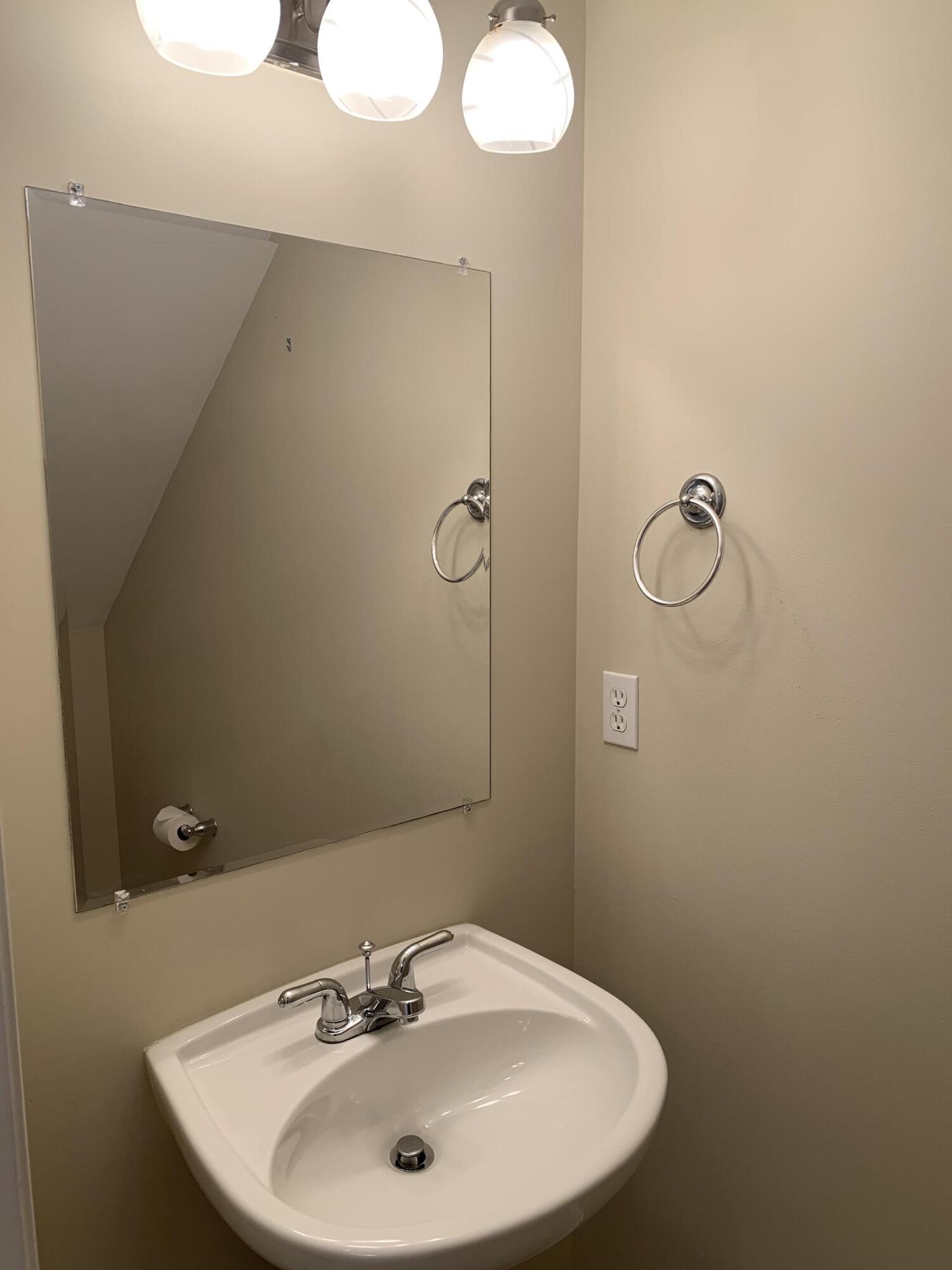 CORAL BAY VILLAGE - Residential Lease