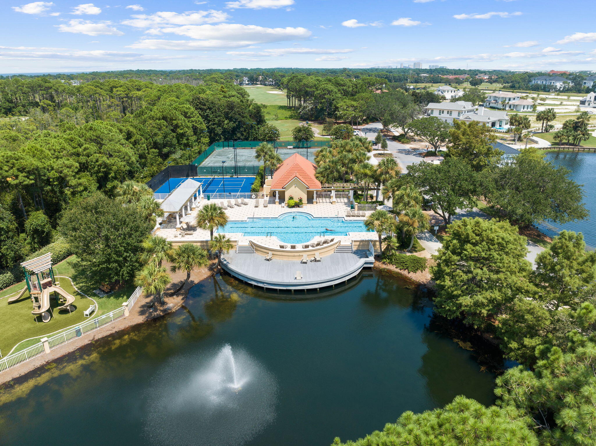 REGATTA BAY - Residential
