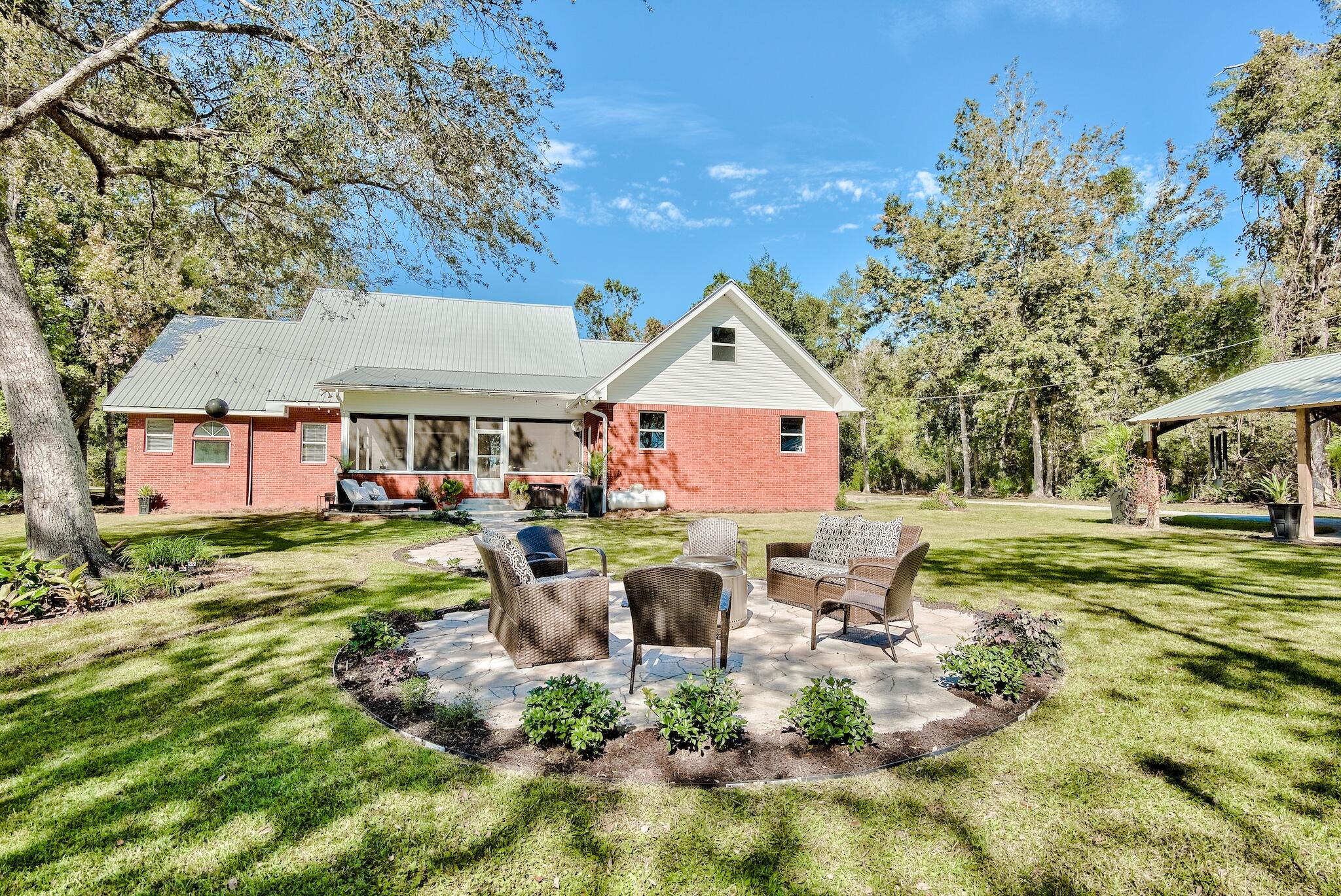 CROSS CREEK SHORES - Residential