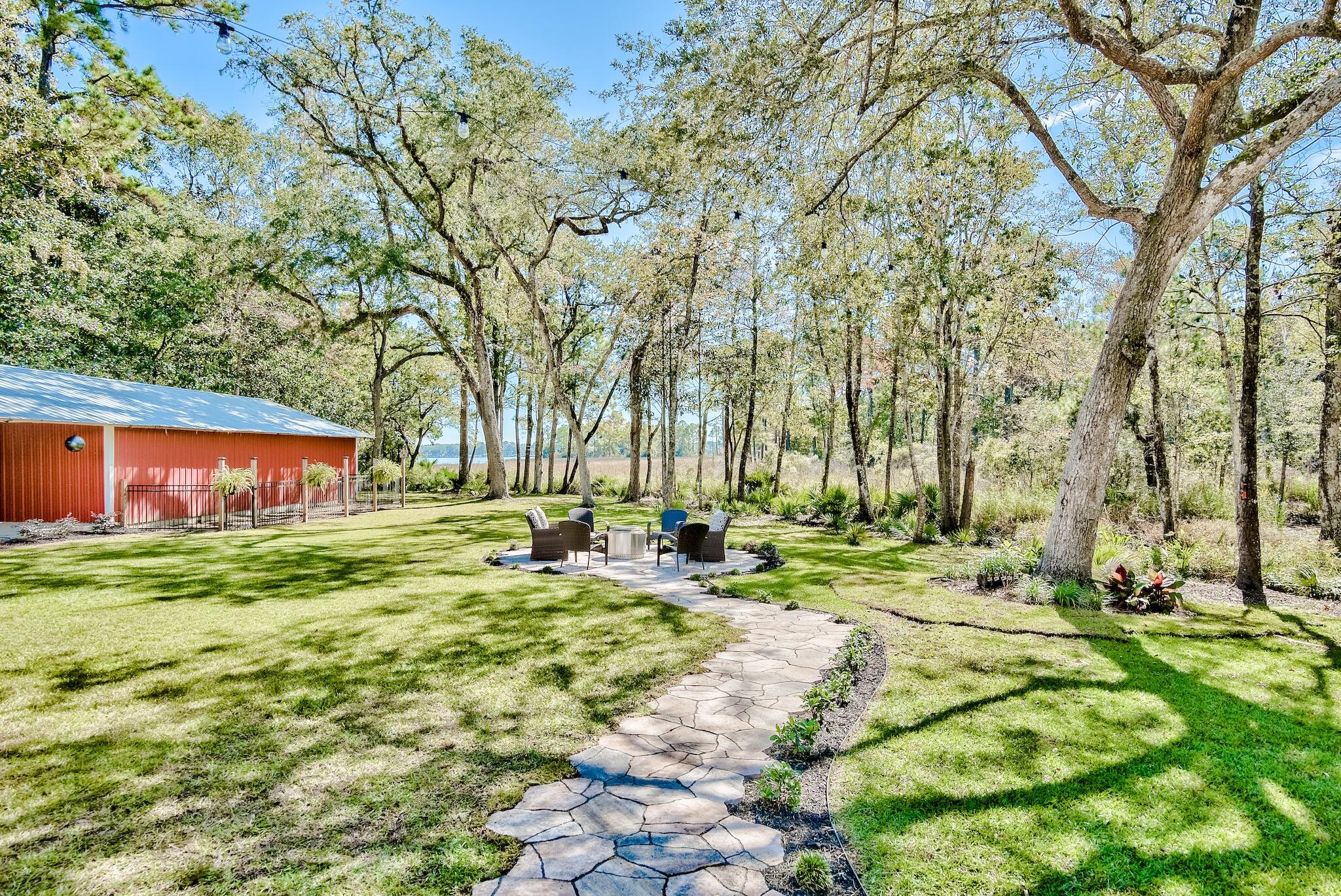 CROSS CREEK SHORES - Residential