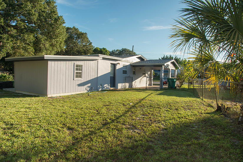 OAK TREE PARK - Residential Lease