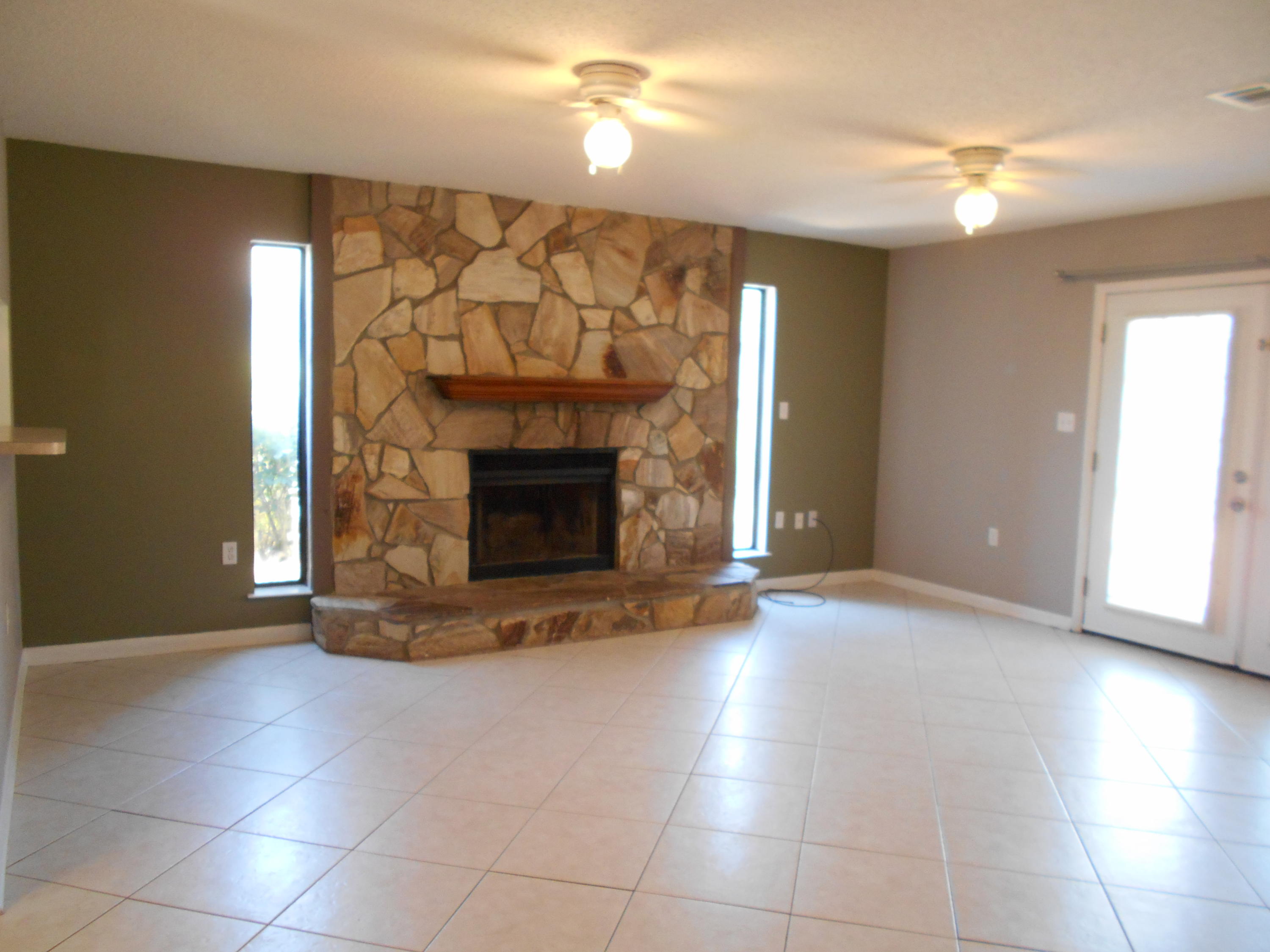 SEASHORE VILLAGE T/H - Residential Lease