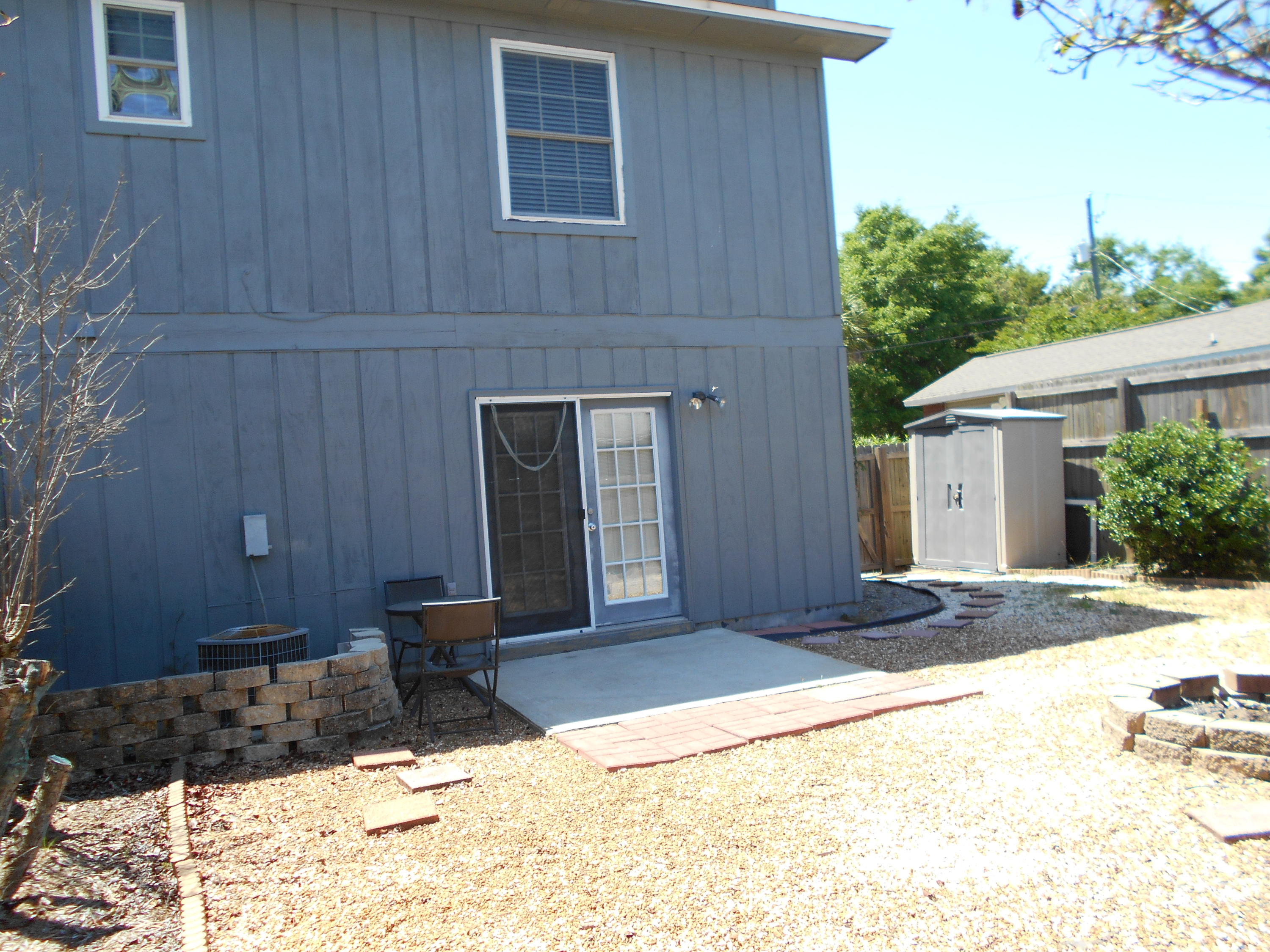 SEASHORE VILLAGE T/H - Residential Lease