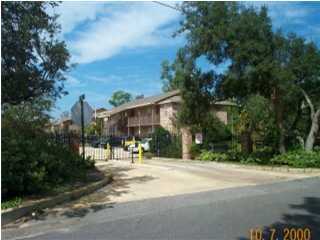 DELIGHTFUL 2 BEDROOM 2 BATH APARTMENT WITH PRIVATE, COVERED PATIO. CERAMIC TILE AND CARPET THROUGHOUT; LARGE LAUNDRY ROOM; OPEN FLOORPLAN LOTS OF LIGHT. CALL TODAY FOR AN APPOINTMENT TO VIEW.
MOVE IN SPECIAL!!