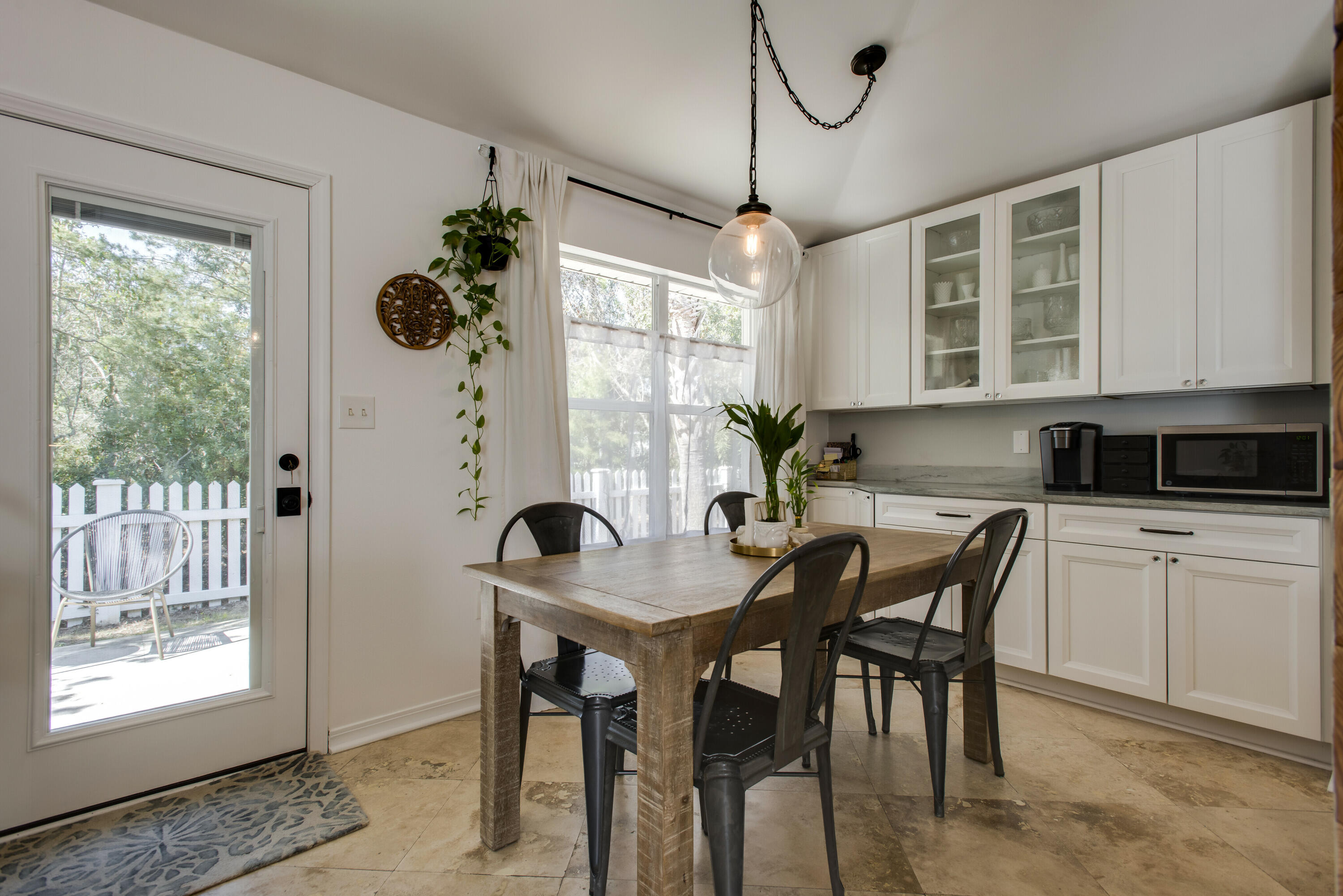 MARAVILLA COTTAGES - Residential