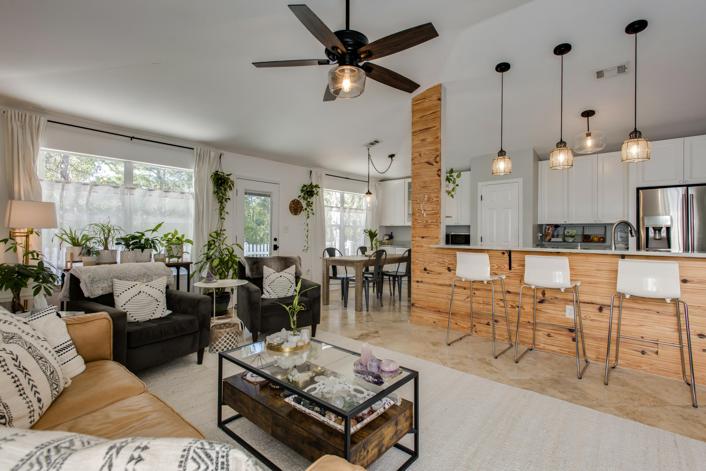 MARAVILLA COTTAGES - Residential