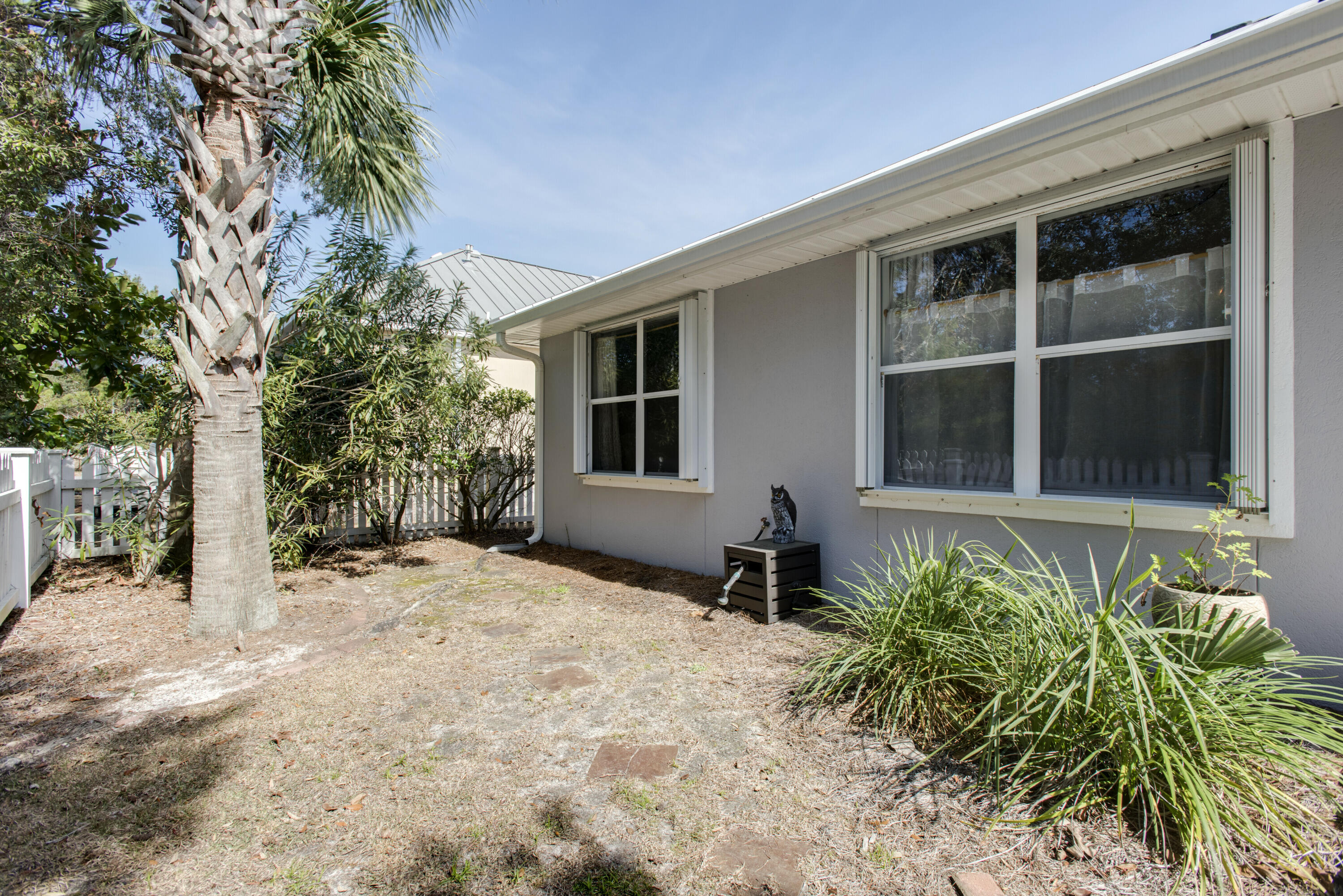 MARAVILLA COTTAGES - Residential