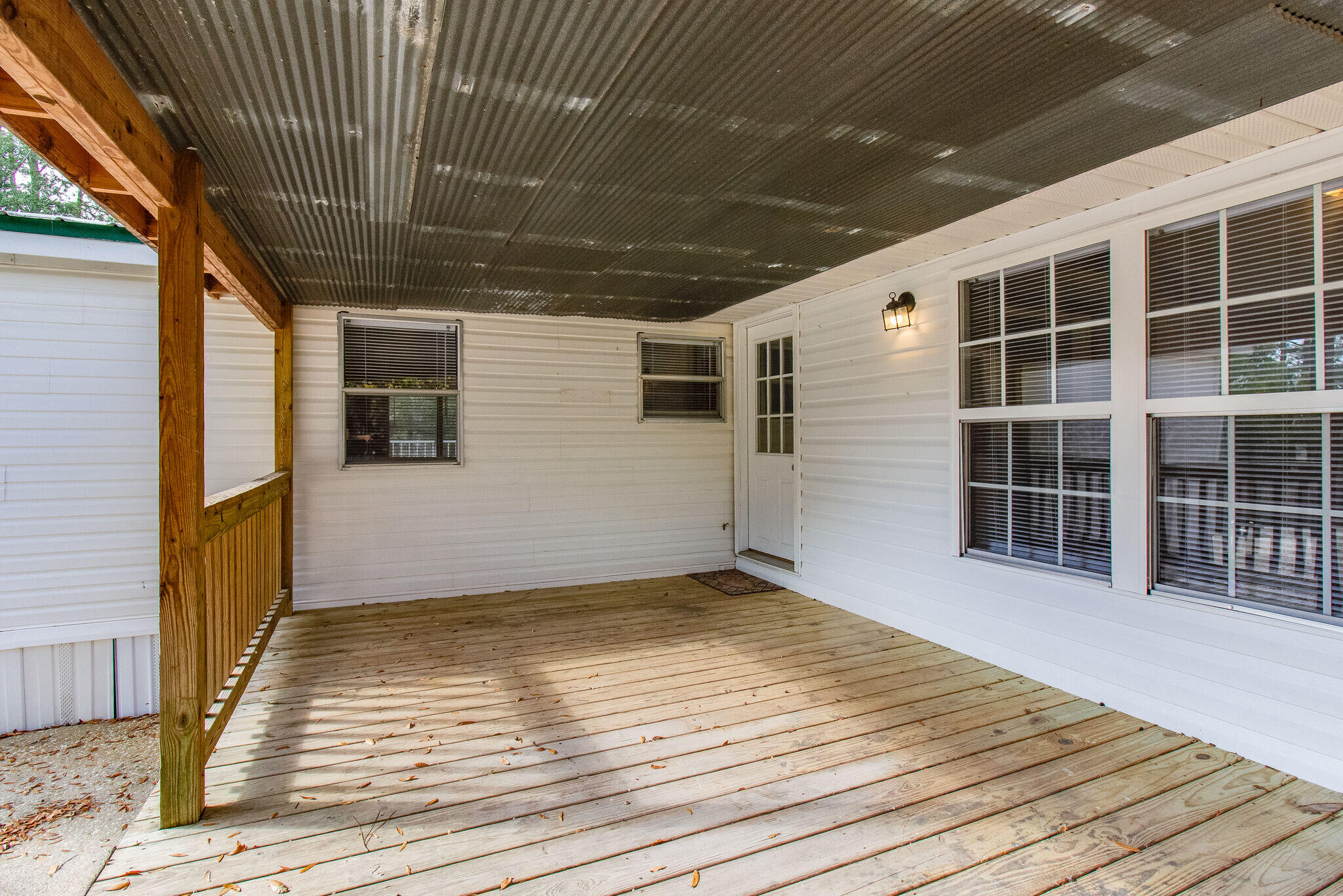 OAKDALE MINI FARMS - Residential Lease