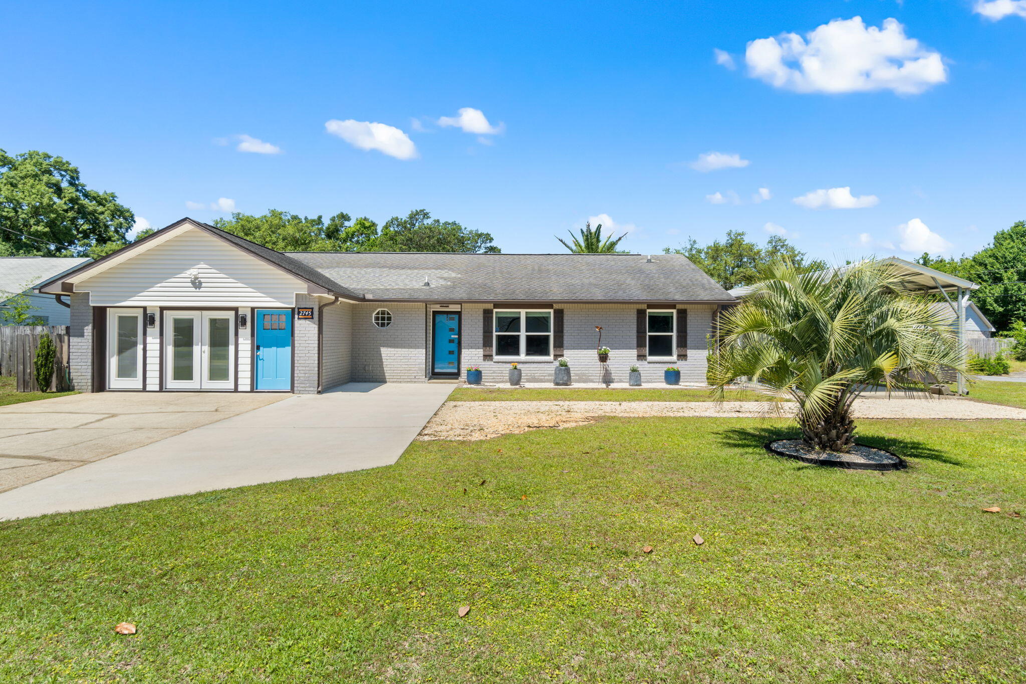 COUNTRY BREEZE ESTATES - Residential