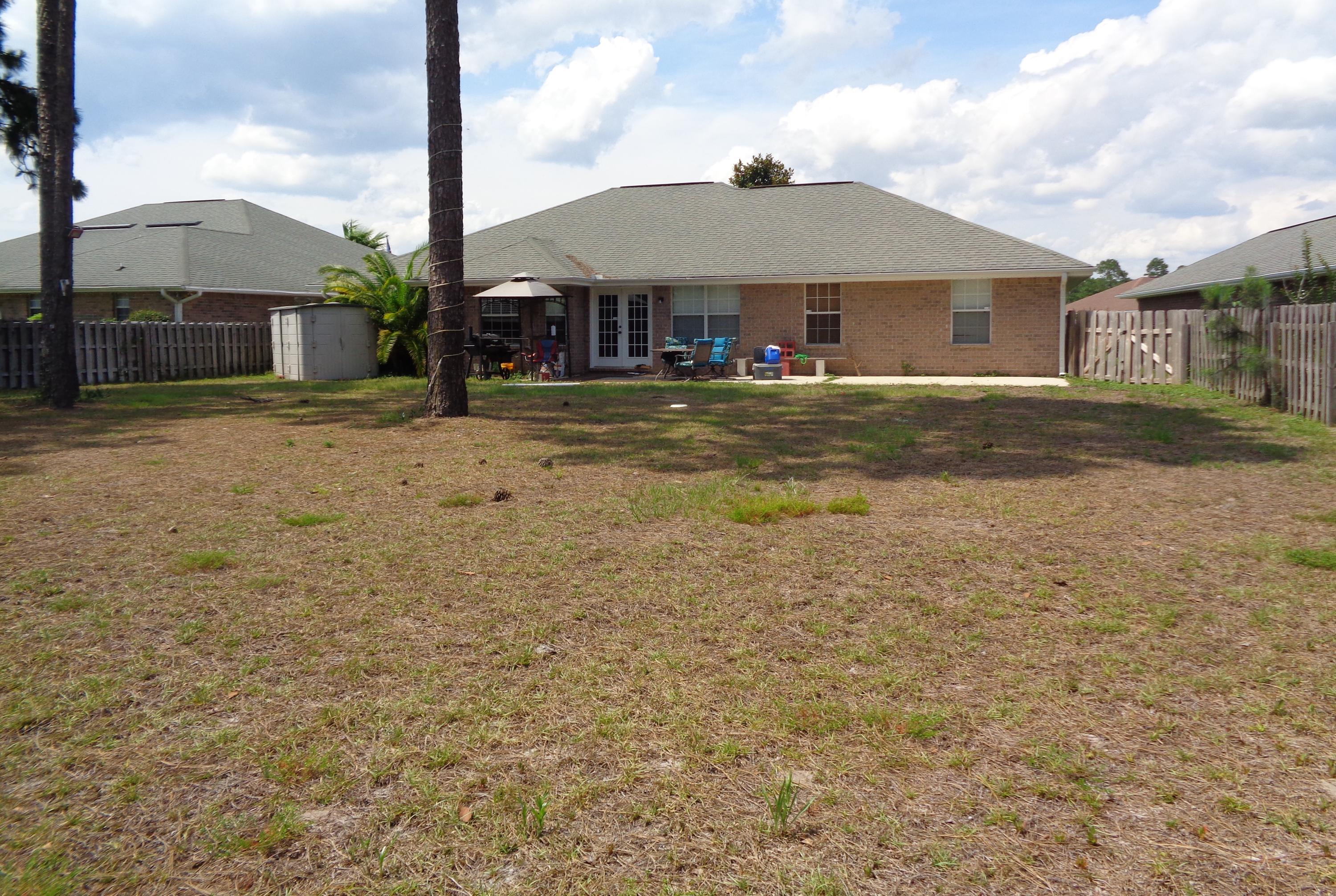 CREETWOOD PLACE - Residential Lease