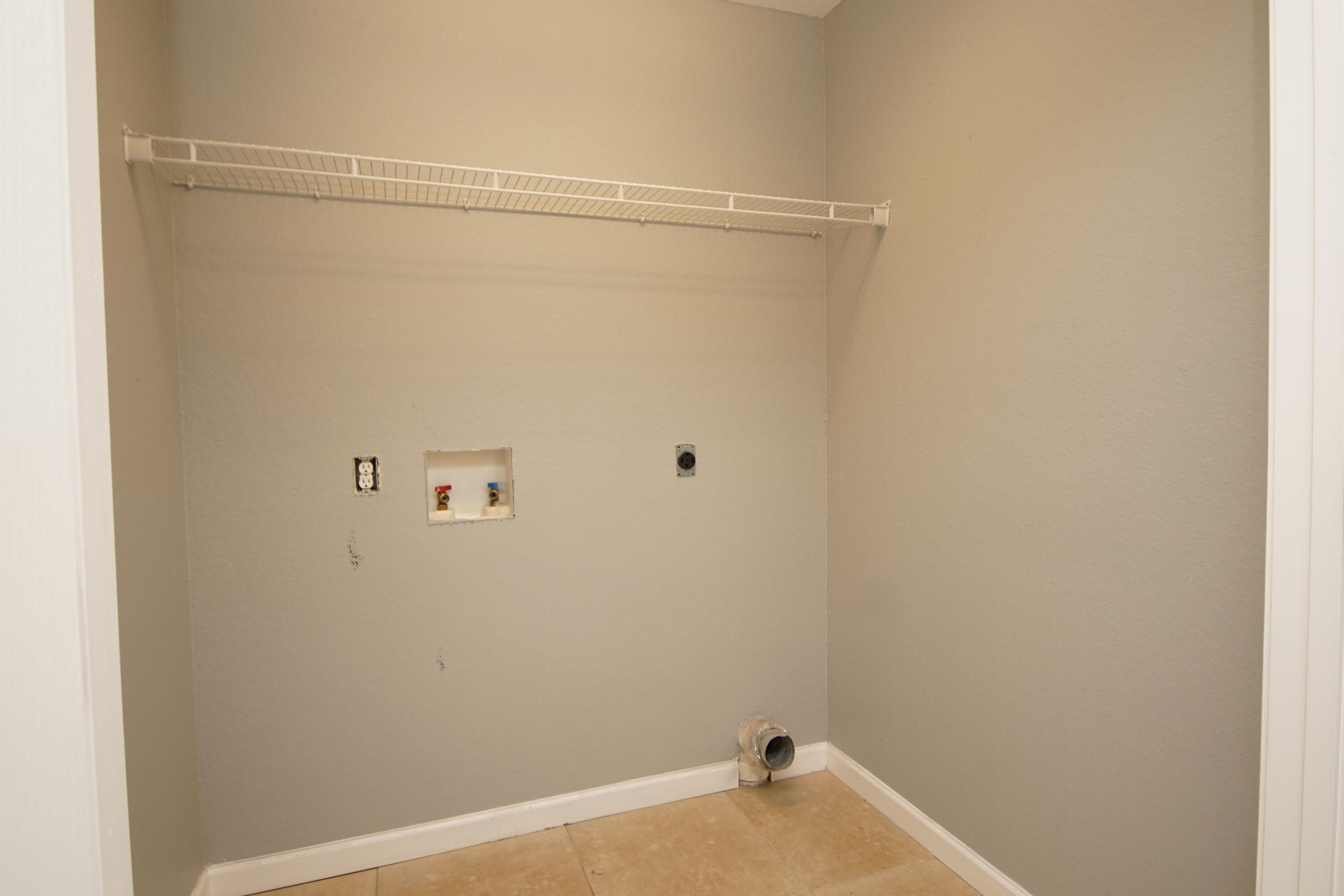 ENDICOTT VILLAGE - Residential Lease