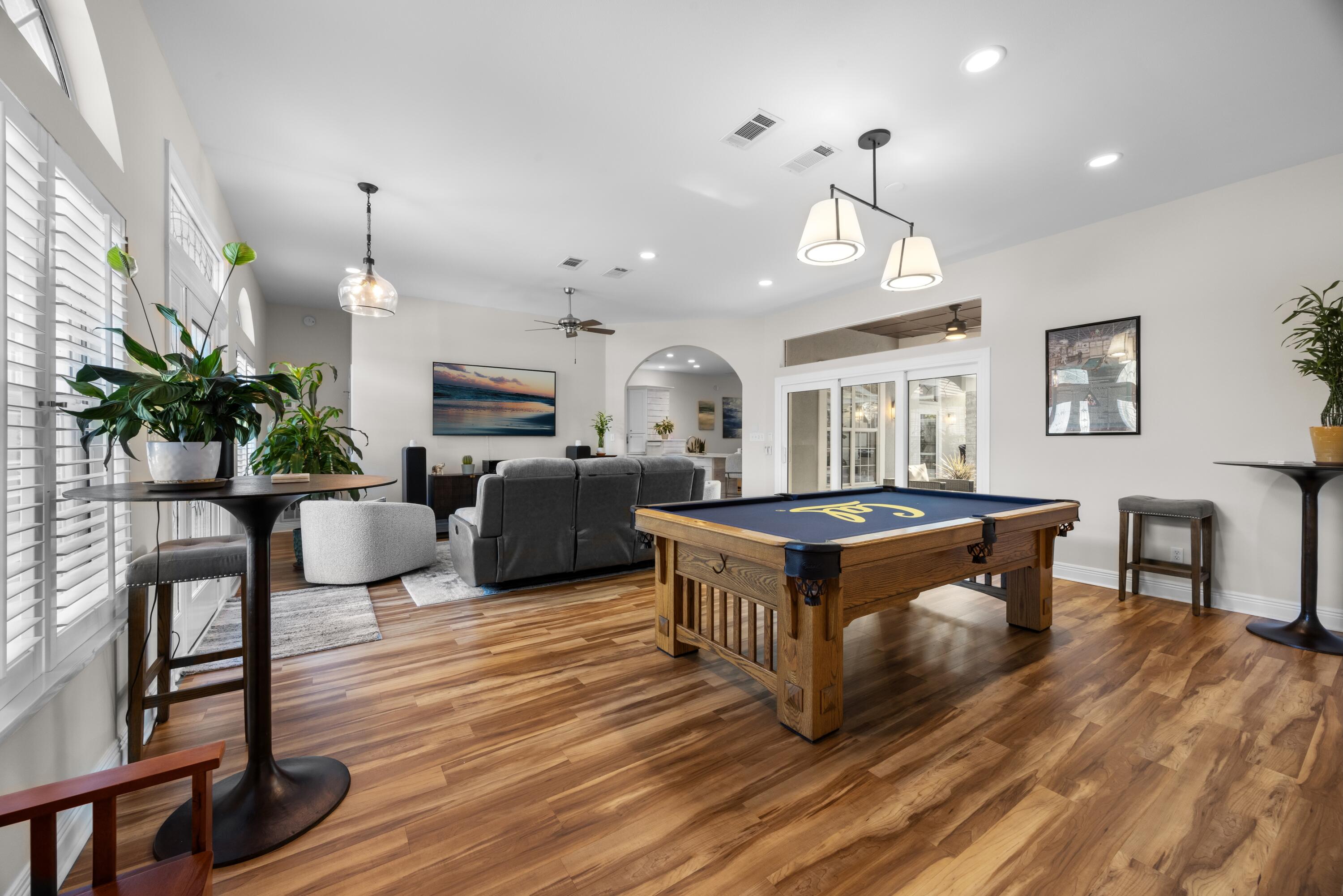 RAVEN OAKS TROON - Residential