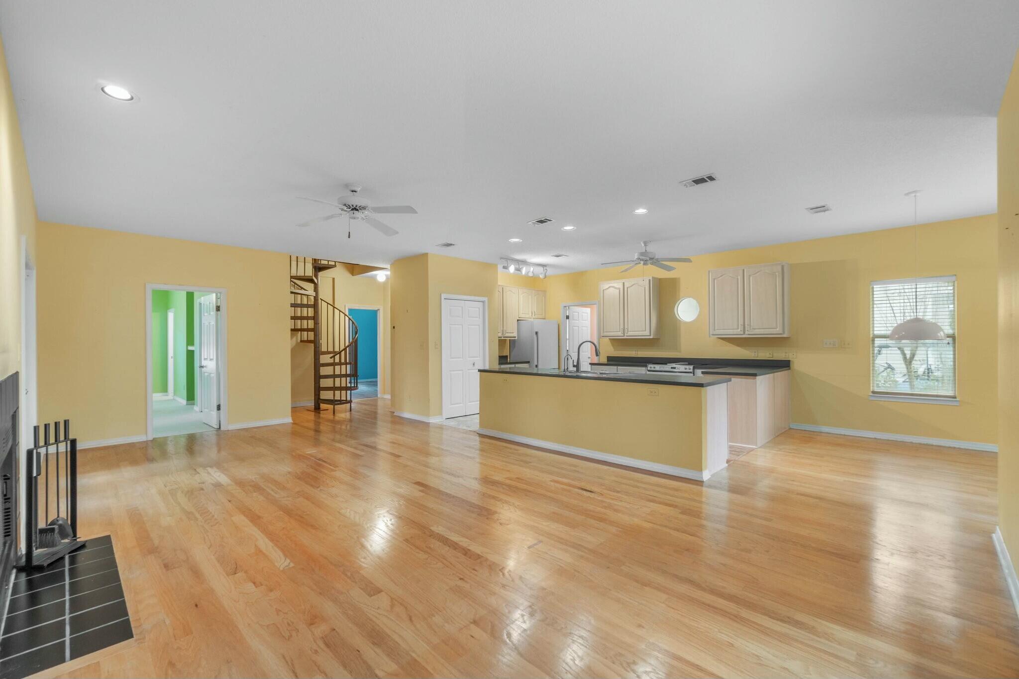 CRYSTAL LAKE PHASE I - Residential