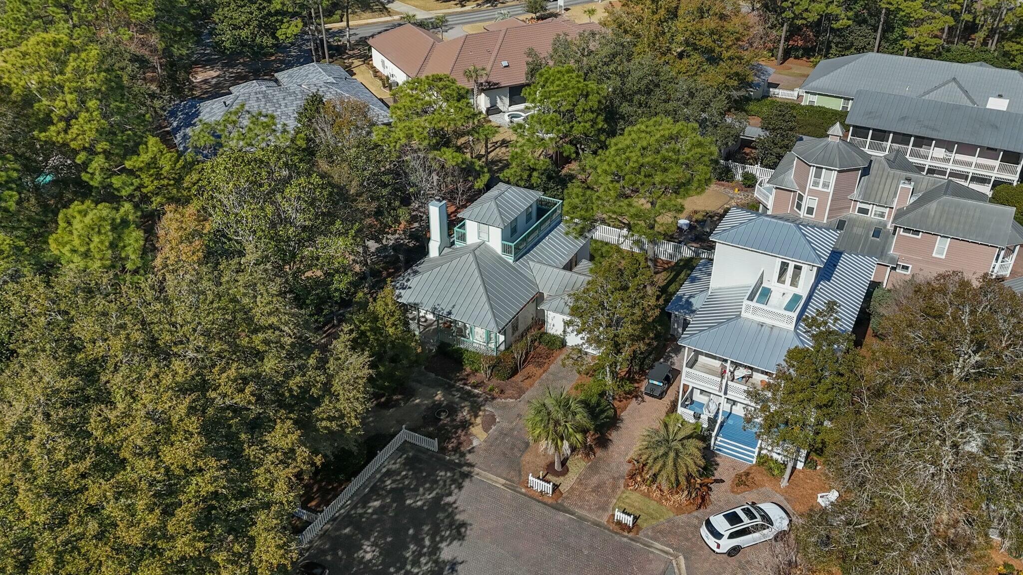 CRYSTAL LAKE PHASE I - Residential