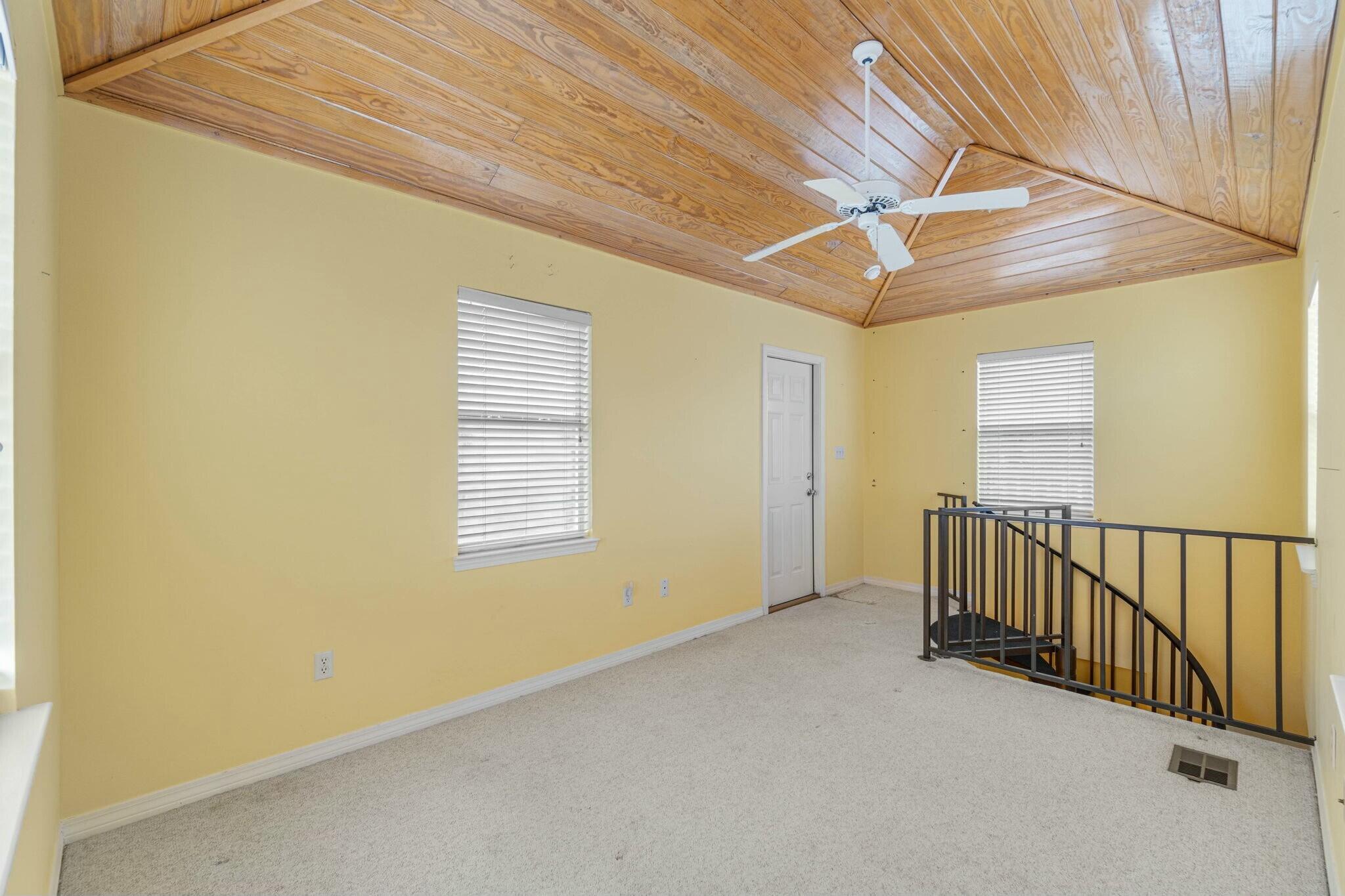 CRYSTAL LAKE PHASE I - Residential