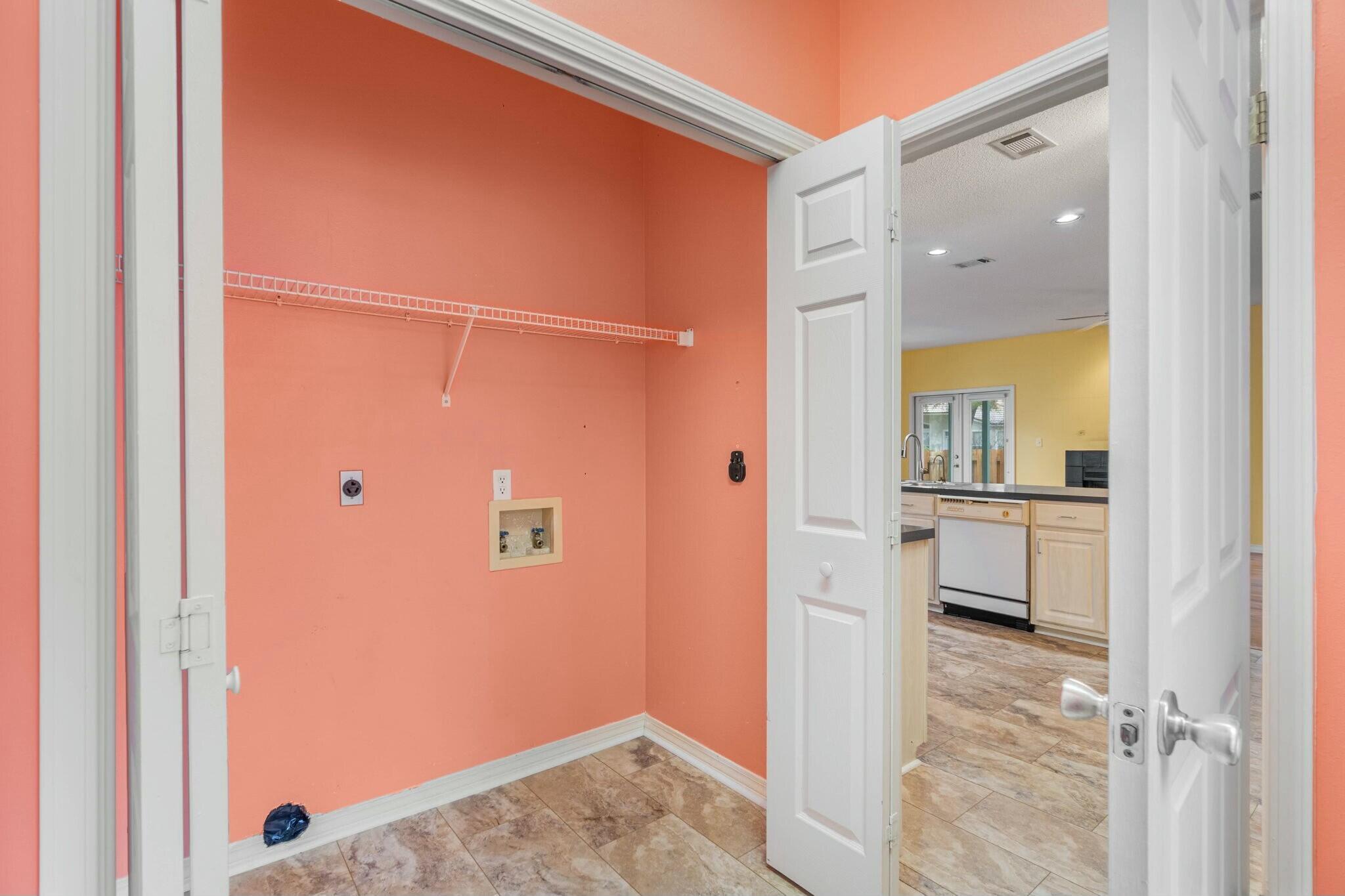 CRYSTAL LAKE PHASE I - Residential