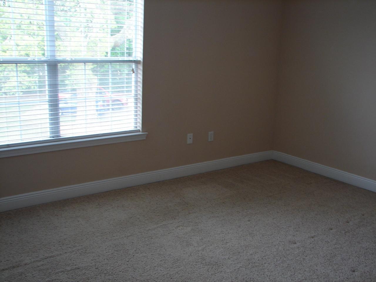 GRAND OAK PLACE - Residential Lease