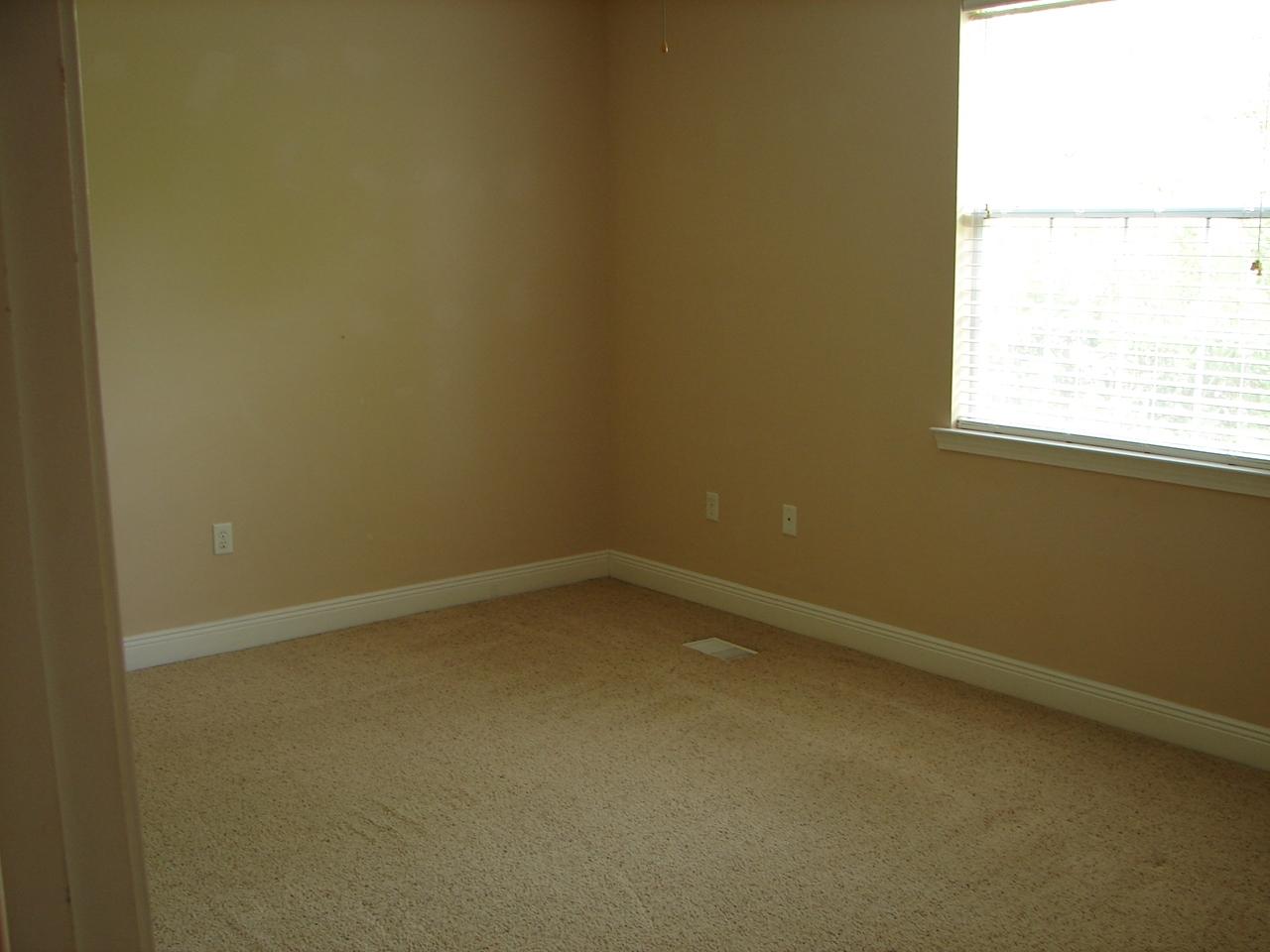 GRAND OAK PLACE - Residential Lease