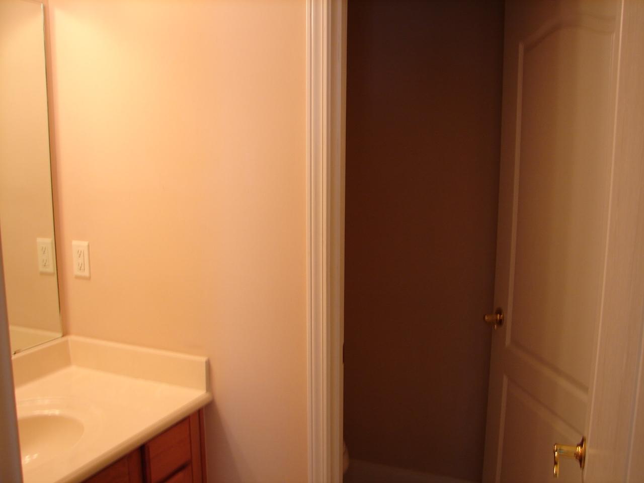 GRAND OAK PLACE - Residential Lease