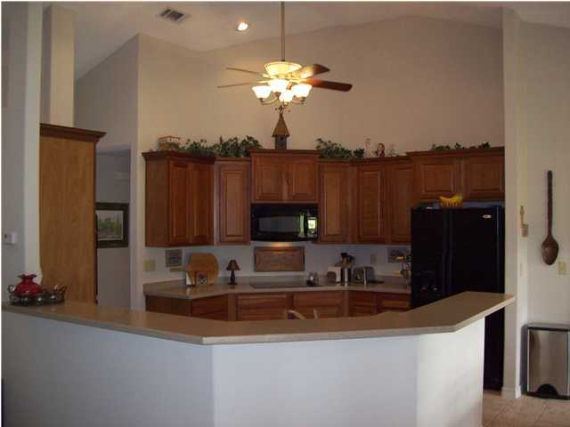 FOXWOOD ESTATES 2 - Residential Lease