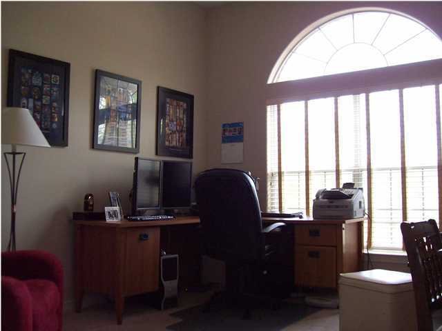 FOXWOOD ESTATES 2 - Residential Lease
