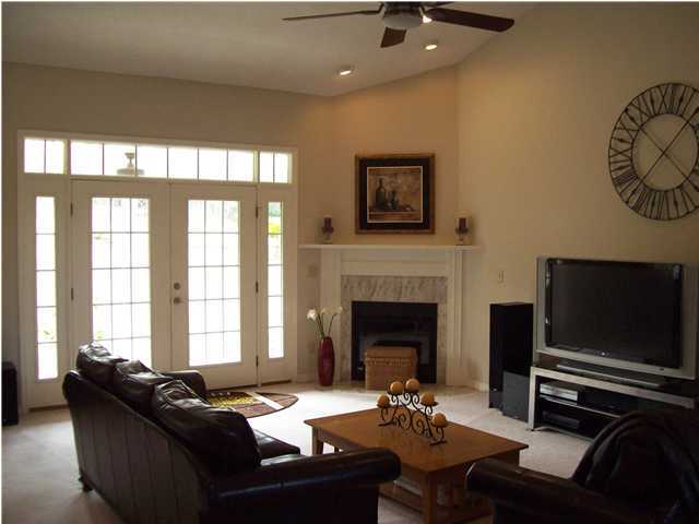 FOXWOOD ESTATES 2 - Residential Lease