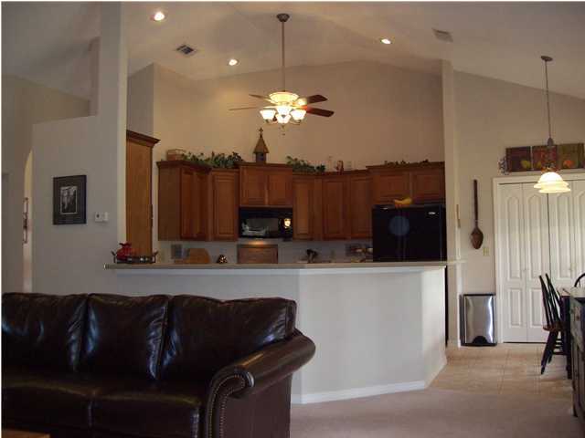 FOXWOOD ESTATES 2 - Residential Lease