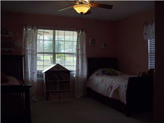 FOXWOOD ESTATES 2 - Residential Lease