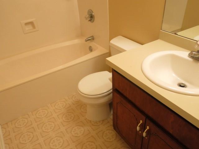 BLUEWATER BAY VILLAGE 1A - Residential Lease