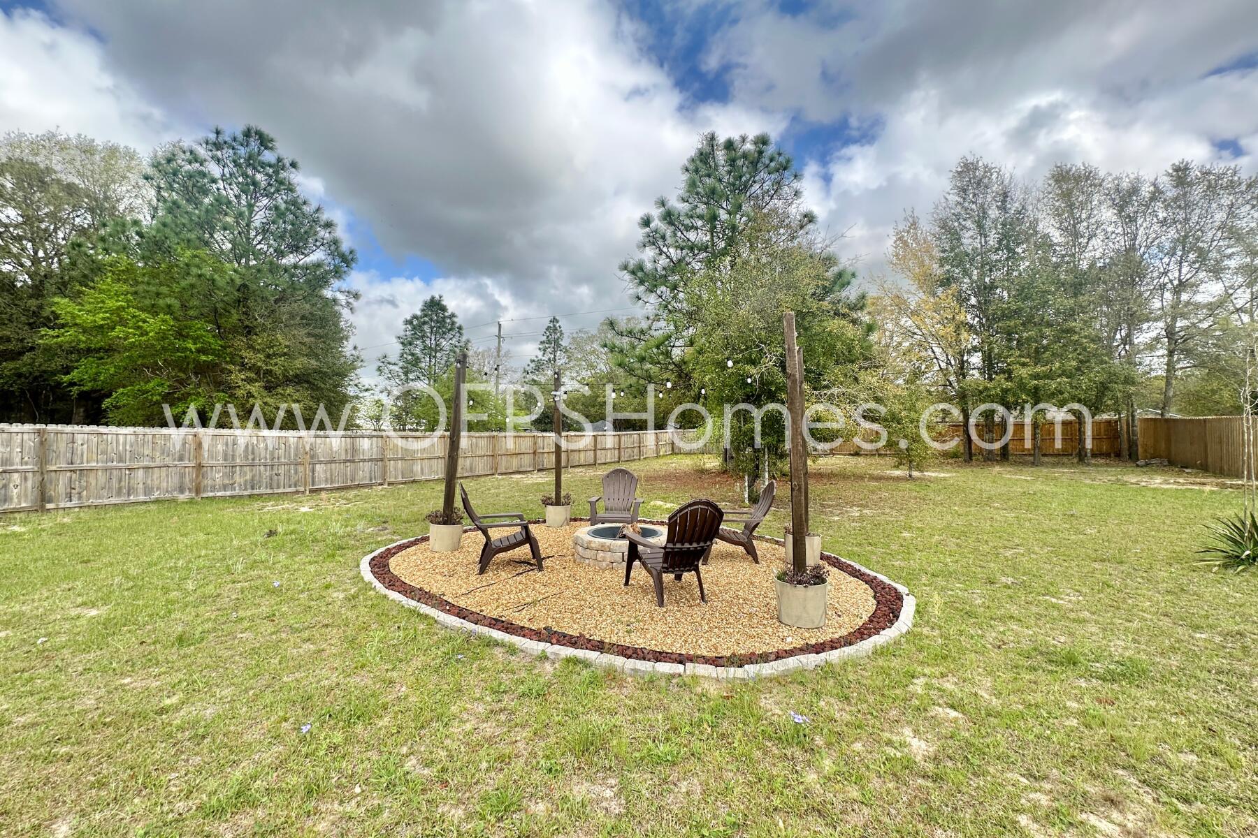 HILLWOOD ESTATES - Residential Lease