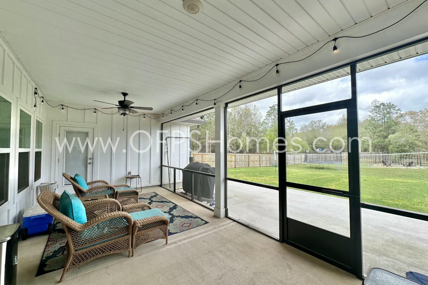 HILLWOOD ESTATES - Residential Lease