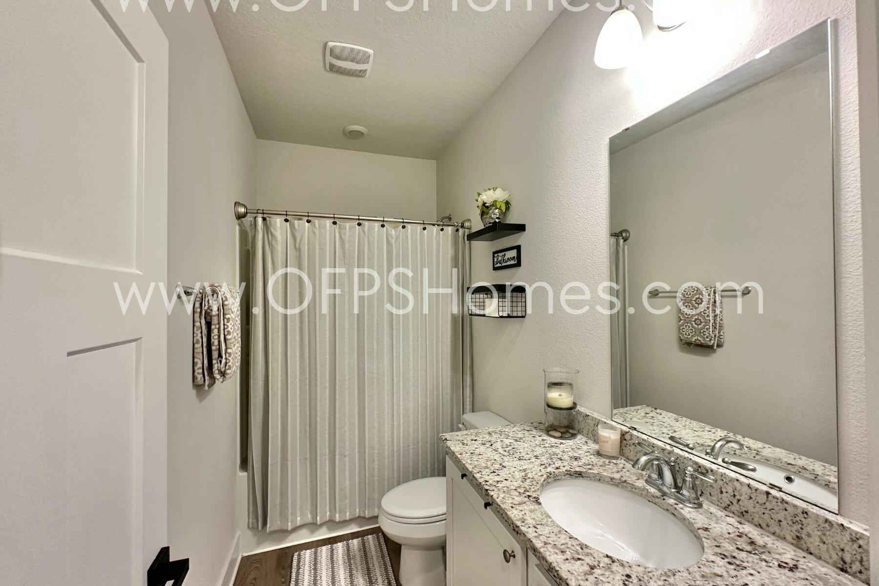 HILLWOOD ESTATES - Residential Lease