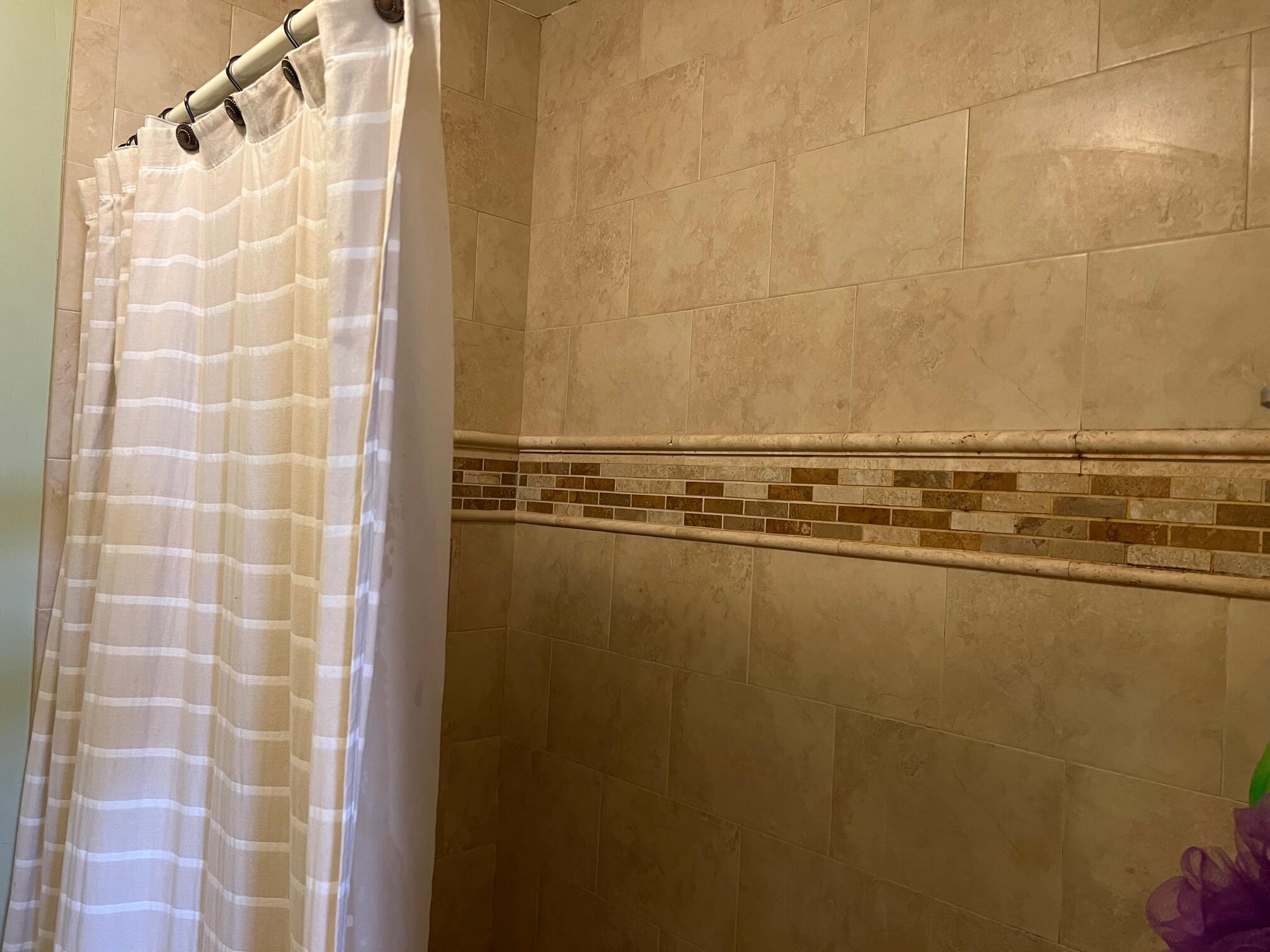 EDGEWATER GOLF VILLAS 3A CONDO - Residential