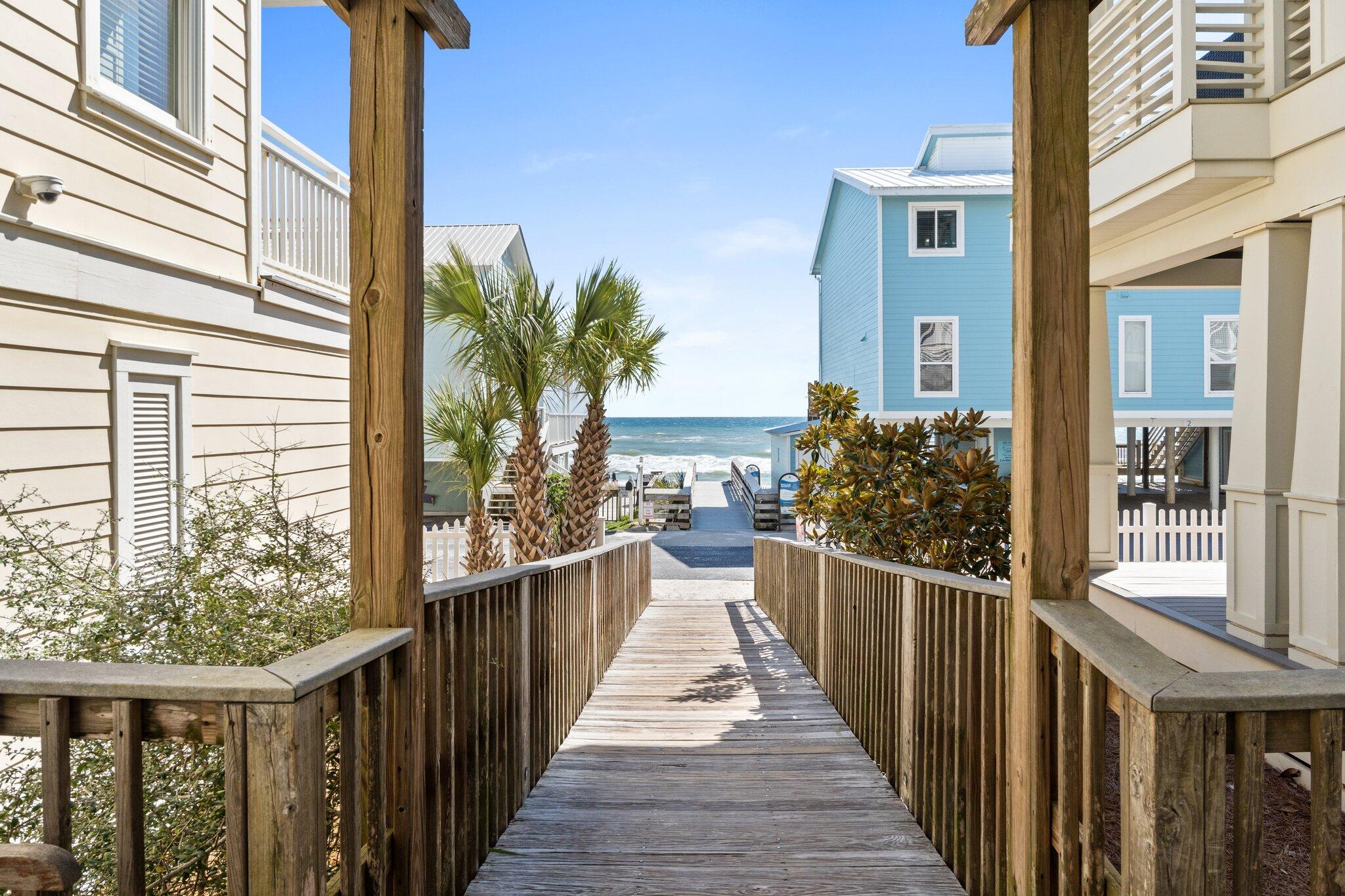 SUMMER'S EDGE - Residential