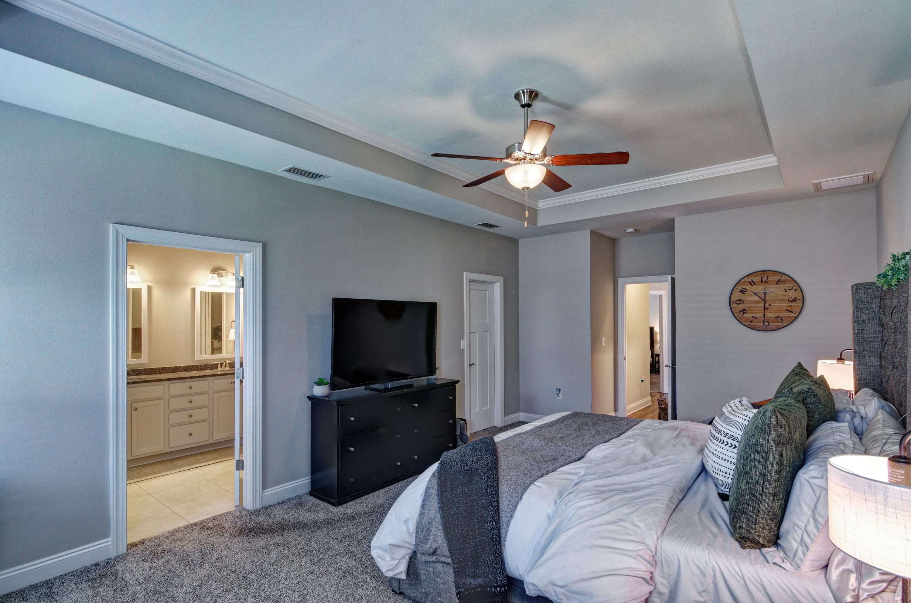 HERITAGE OAKS - Residential